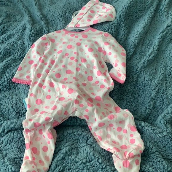 Pretty Pink/White Polka Dot 6M Onesie with Cap - Picture 5 of 9